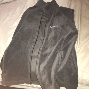 Columbia vest